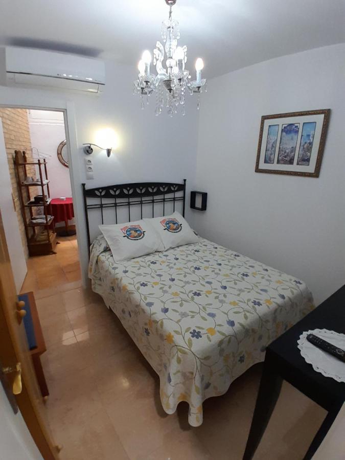 Pension Antonio Guesthouse Alicante Ruang foto